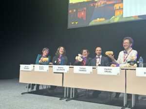 8a83c633-56fb-419f-ad2a-1438399af198